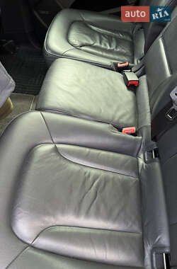 Внедорожник / Кроссовер Audi Q7 2012 в 