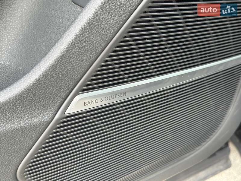 Внедорожник / Кроссовер Audi Q7 2020 в Киеве