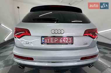 Позашляховик / Кросовер Audi Q7 2013 в 