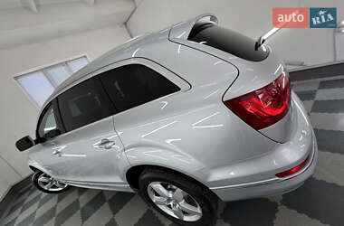 Позашляховик / Кросовер Audi Q7 2013 в 