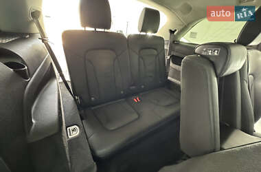 Позашляховик / Кросовер Audi Q7 2013 в 