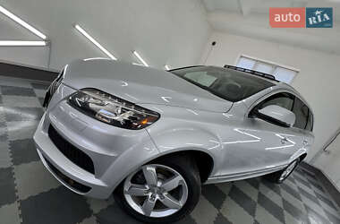 Позашляховик / Кросовер Audi Q7 2013 в 