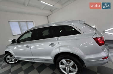 Позашляховик / Кросовер Audi Q7 2013 в 