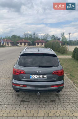 Позашляховик / Кросовер Audi Q7 2013 в 