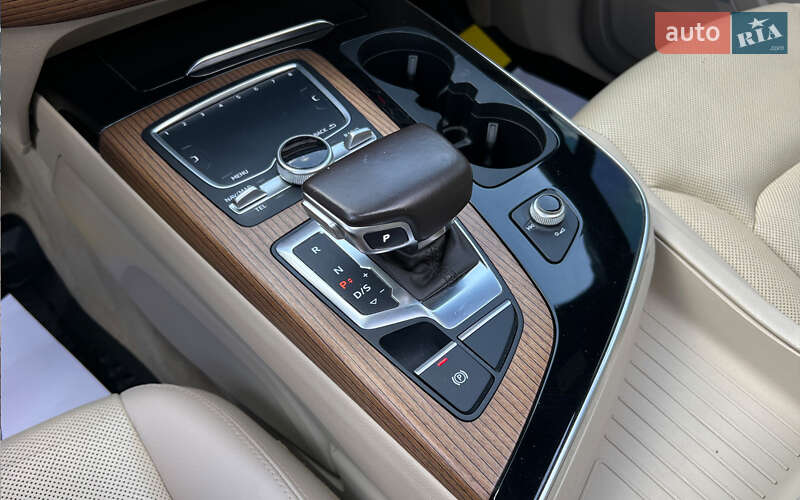 Внедорожник / Кроссовер Audi Q7 2016 в Львове