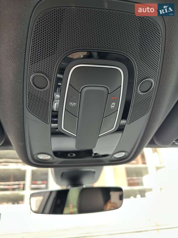 Внедорожник / Кроссовер Audi Q7 2016 в Киеве