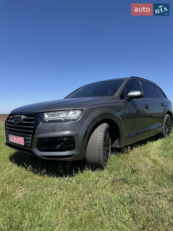 Внедорожник / Кроссовер Audi Q7 2018 в Днепре