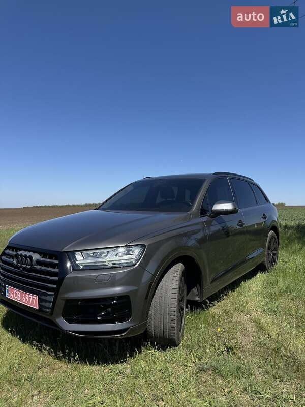 Внедорожник / Кроссовер Audi Q7 2018 в Днепре