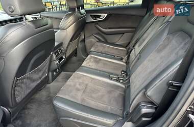 Внедорожник / Кроссовер Audi Q7 2017 в 