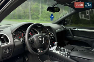 Внедорожник / Кроссовер Audi Q7 2010 в 