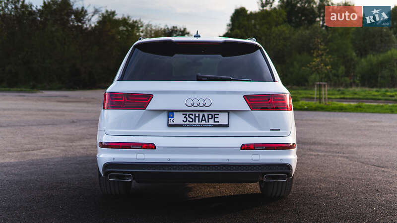 Внедорожник / Кроссовер Audi Q7 2017 в Львове