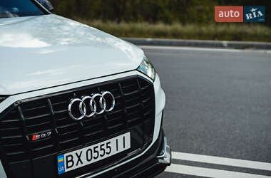 Внедорожник / Кроссовер Audi Q7 2020 в 