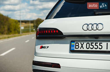 Внедорожник / Кроссовер Audi Q7 2020 в 