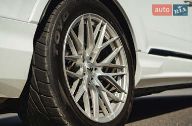 Внедорожник / Кроссовер Audi Q7 2020 в 
