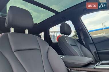 Позашляховик / Кросовер Audi Q7 2021 в 