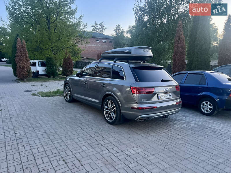 Внедорожник / Кроссовер Audi Q7 2015 в Сумах
