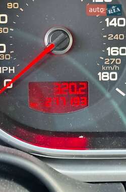 Внедорожник / Кроссовер Audi Q7 2010 в 