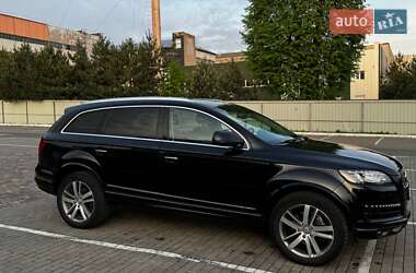 Внедорожник / Кроссовер Audi Q7 2010 в 