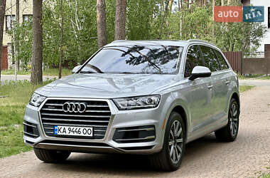Внедорожник / Кроссовер Audi Q7 2015 в Киеве