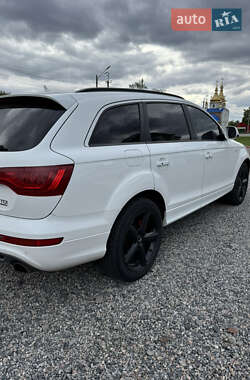Внедорожник / Кроссовер Audi Q7 2012 в 