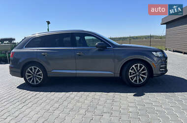 Внедорожник / Кроссовер Audi Q7 2018 в 