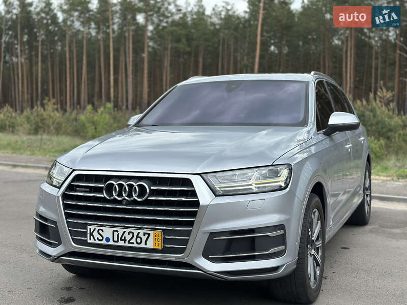 Внедорожник / Кроссовер Audi Q7 2016 в Сарнах
