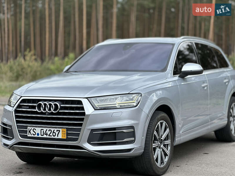 Внедорожник / Кроссовер Audi Q7 2016 в Сарнах