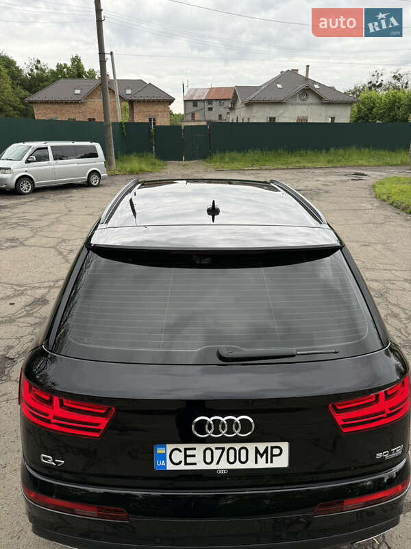 Позашляховик / Кросовер Audi Q7 2019 в Чернівцях