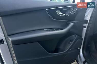 Внедорожник / Кроссовер Audi Q7 2020 в 