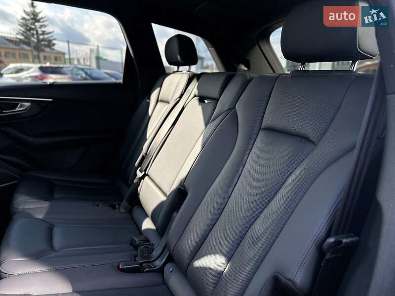 Внедорожник / Кроссовер Audi Q7 2020 в Умани