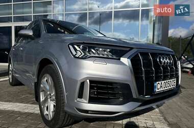Внедорожник / Кроссовер Audi Q7 2020 в 