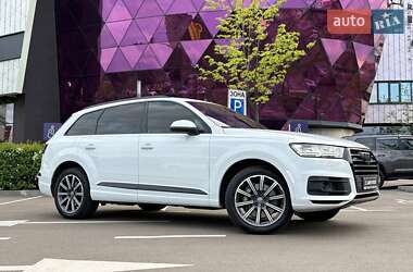 Позашляховик / Кросовер Audi Q7 2016 в Києві