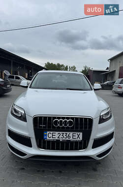 Позашляховик / Кросовер Audi Q7 2013 в 