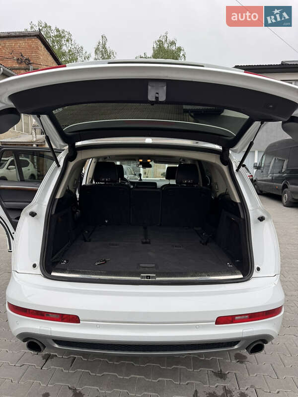 Внедорожник / Кроссовер Audi Q7 2013 в Черновцах