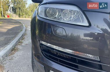Внедорожник / Кроссовер Audi Q7 2009 в 