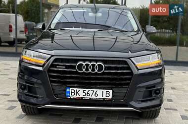 Позашляховик / Кросовер Audi Q7 2015 в Києві