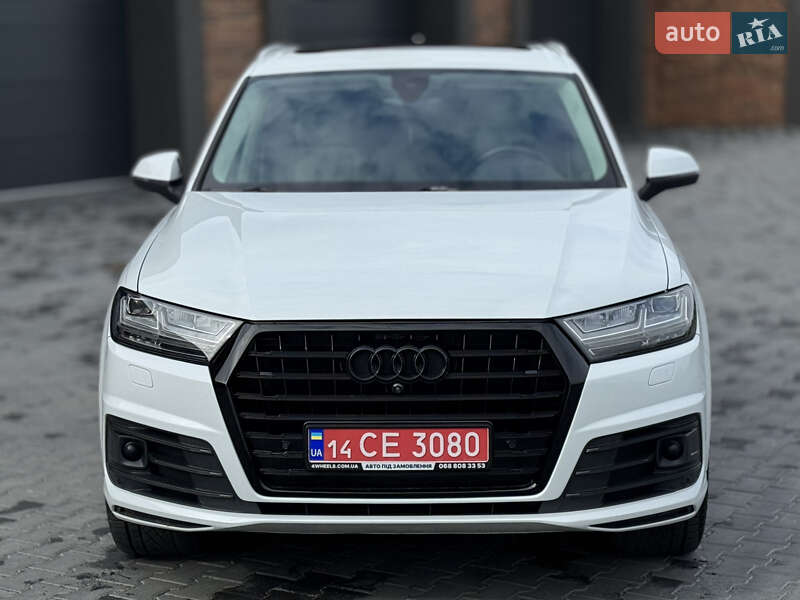 Внедорожник / Кроссовер Audi Q7 2017 в Черновцах