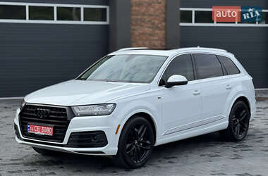 Позашляховик / Кросовер Audi Q7 2017 в Чернівцях