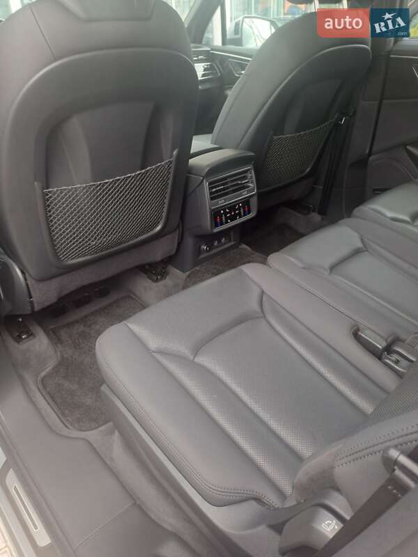 Внедорожник / Кроссовер Audi Q7 2020 в Умани