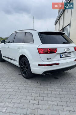 Внедорожник / Кроссовер Audi Q7 2018 в 