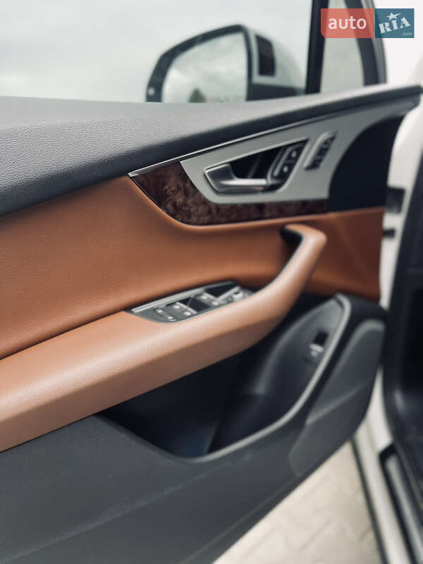 Внедорожник / Кроссовер Audi Q7 2018 в Виннице
