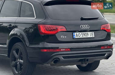 Внедорожник / Кроссовер Audi Q7 2011 в 