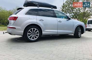 Внедорожник / Кроссовер Audi Q7 2018 в 