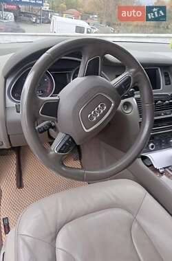 Внедорожник / Кроссовер Audi Q7 2013 в 