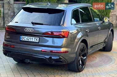 Внедорожник / Кроссовер Audi Q7 2022 в 