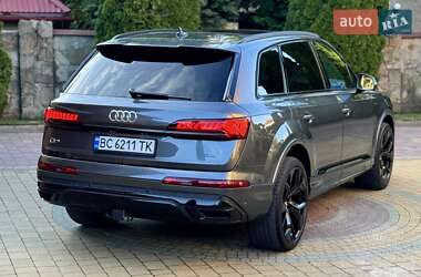 Внедорожник / Кроссовер Audi Q7 2022 в 