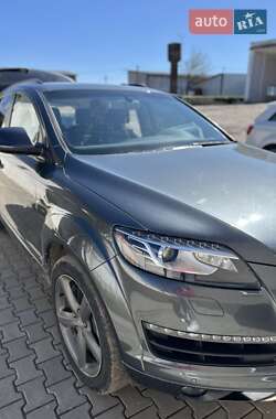 Внедорожник / Кроссовер Audi Q7 2014 в 