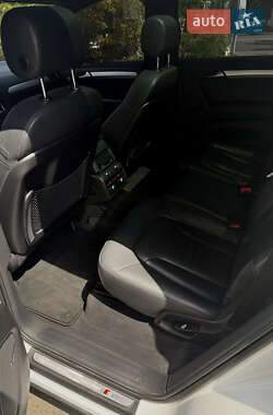 Внедорожник / Кроссовер Audi Q7 2012 в 