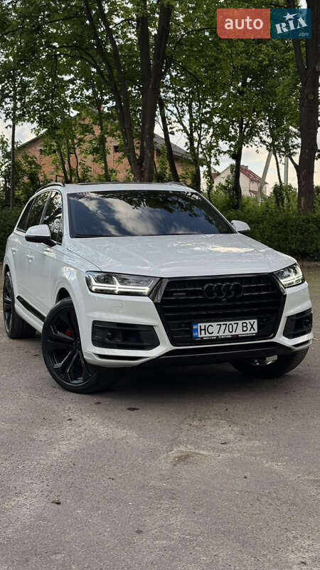 Позашляховик / Кросовер Audi Q7 2017 в Винниках