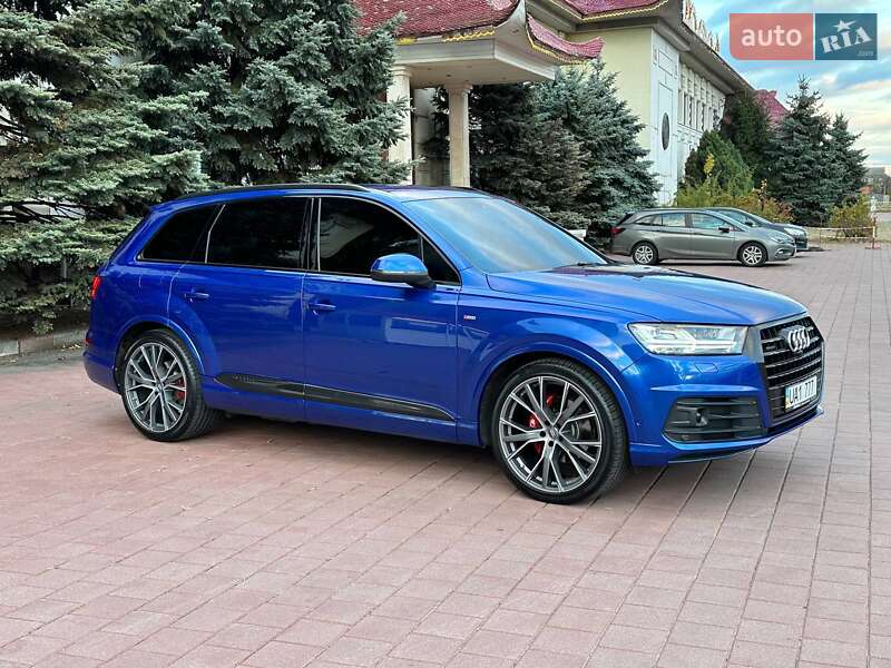 Внедорожник / Кроссовер Audi Q7 2016 в Харькове